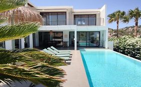 Casa Santi - Luxury Home- For 8 Guests